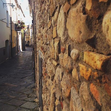 Svegliarsi Nei Borghi - La Patronale Panzió Troia Kültér fotó